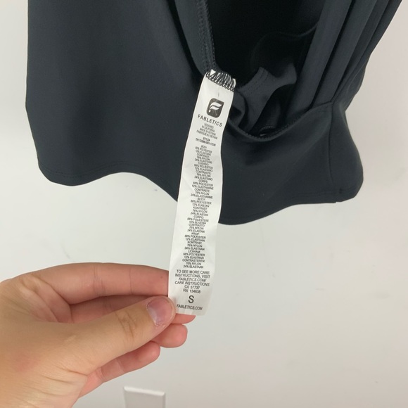 Fabletics Work Out Tank With Open Back - Picture 2 of 3